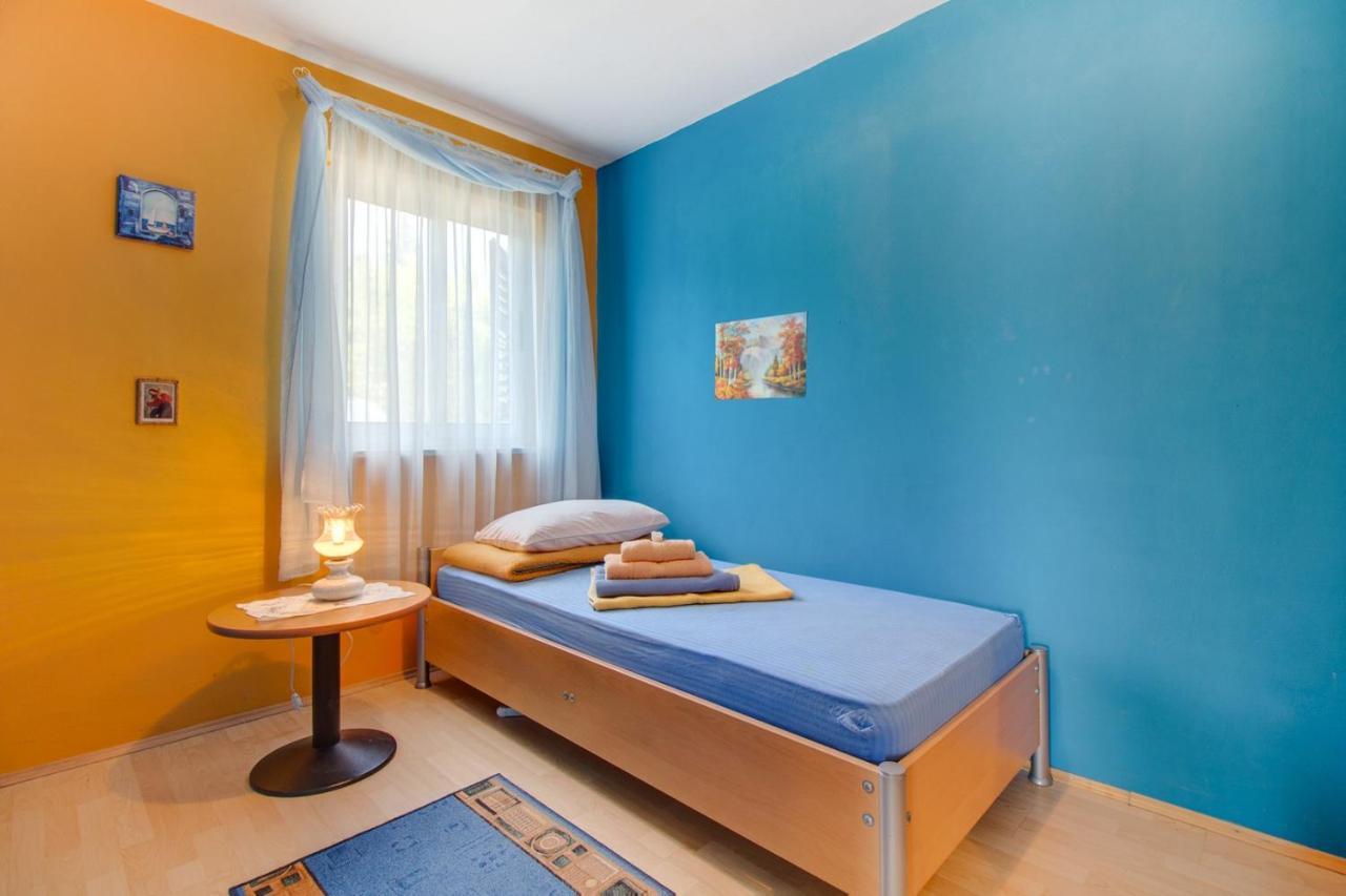 Apartment Simpatico Cunski Luaran gambar